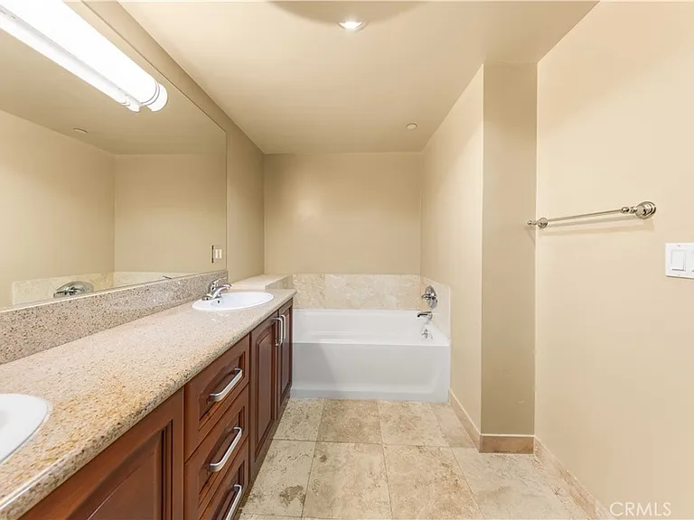 11218 Camarillo St #404 — Photo 45
