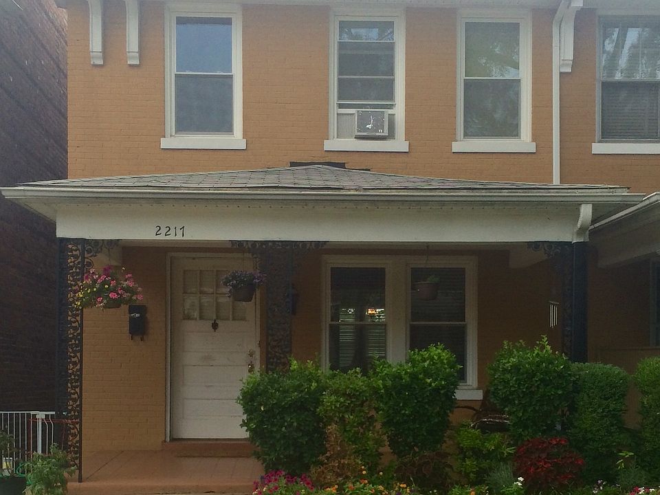 1st image of 2217 Rosewood Ave