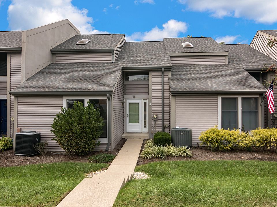 1st image of 16R Stillmeadow Dr