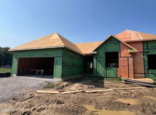 1342 Woodsong Ln, Bowling Green, OH 43402