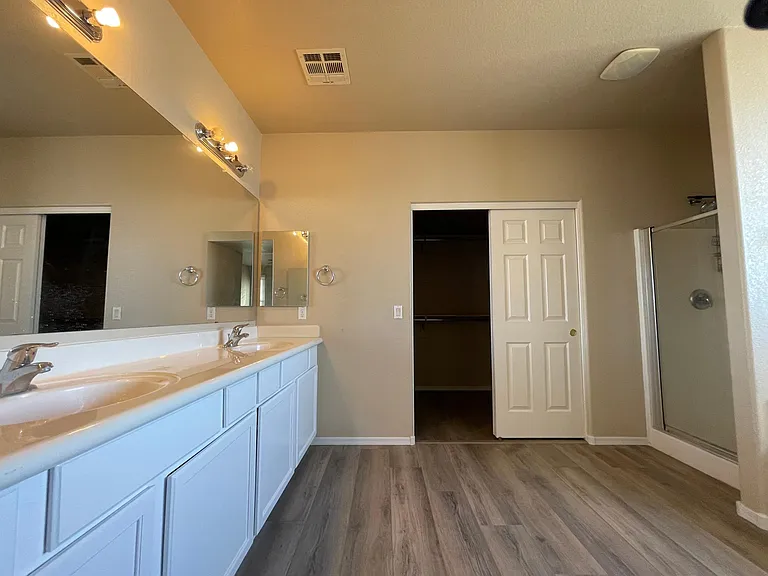 4120 E Torrey Pines Ln — Photo 21