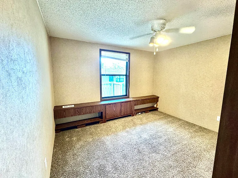 2302 S Brandon Ct — Photo 8