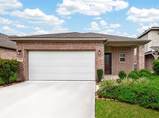 13129 Leisure Cove Dr, La Marque, TX 77568