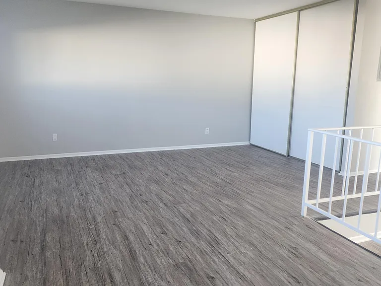 Saticoy Apartments — Photo 7