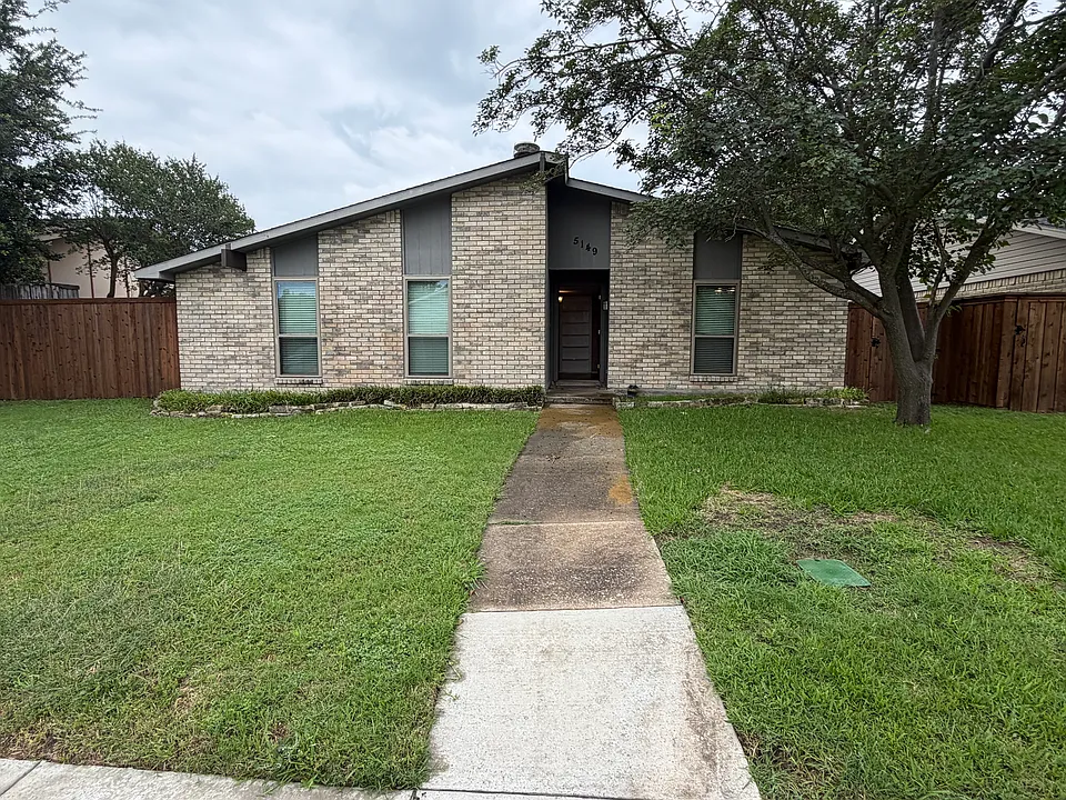 5149 Bartlett Dr