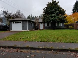 47702 W 1st St, Oakridge, OR