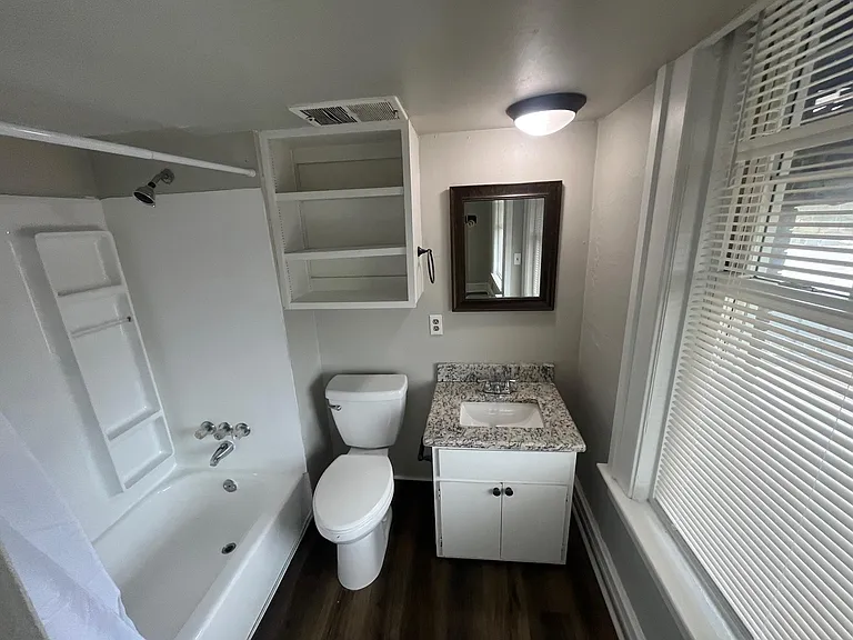 101 S Victory St #304 — Photo 6