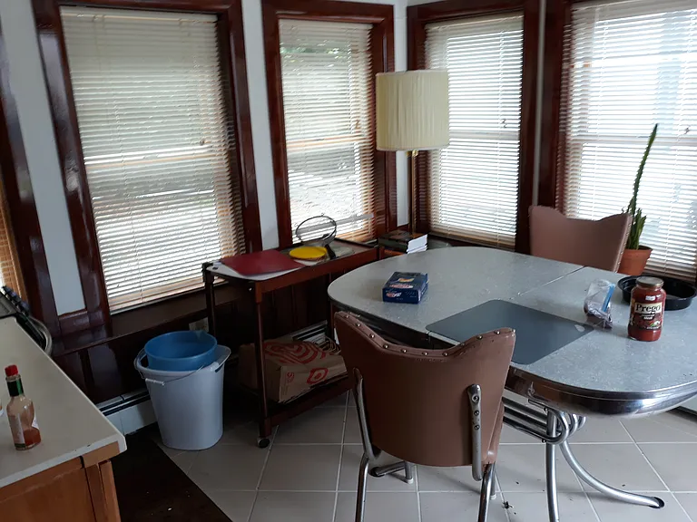 11 Travis Dr — Photo 2
