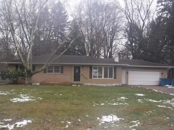13084 Hoyt Dr, Battle Creek, MI 49014