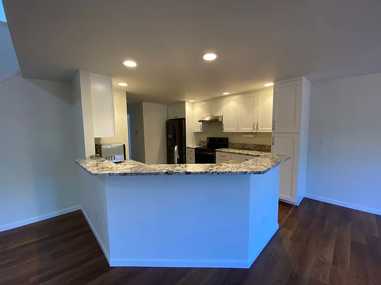 15930 Cascade Ln SE — Photo 8
