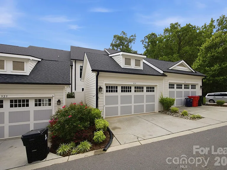 519 Griffith Village Ln — Photo 36