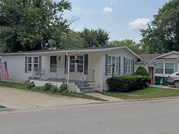 247 Parkwood Rd, Elgin, IL 60123