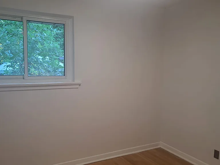 108 Rochman Blvd #MAIN FLOOR — Photo 20