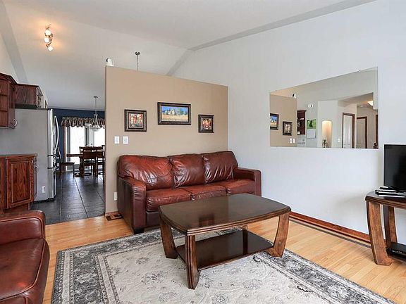 4th image of 50 E Donald Close