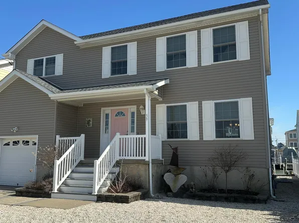 59 Weaver Dr, Manahawkin, NJ 08050