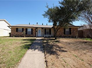 1106 Cabana Ln, Garland, TX 75042