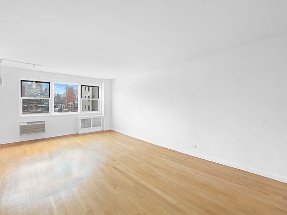 4th image of 404 E 66th St APT 11B