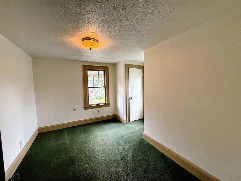 899 Valdes Ave — Photo 9