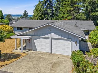 912 Cherry Hill St, Kent, WA 98030