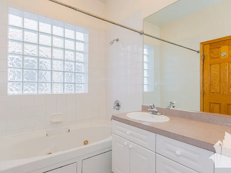 2719 N Wayne Ave #2S — Photo 12
