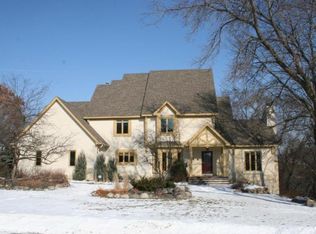 11181 Burr Ridge Ln, Eden Prairie, MN 55347