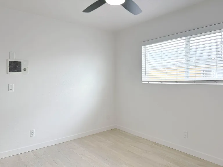4639 Bancroft St — Photo 11