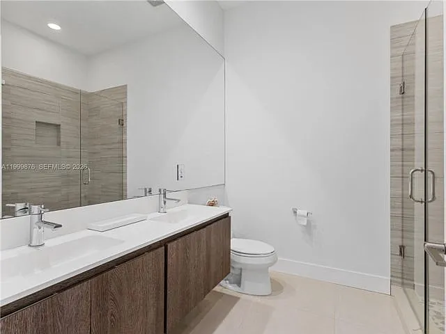 11339 NW 71st St — Photo 10