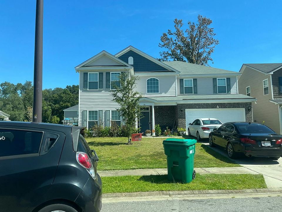 1st image of 70 Swallow Tail Cir