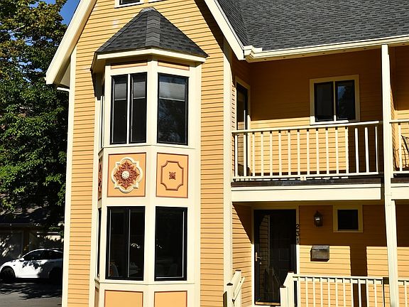 2nd image of 231 Fuller St #231