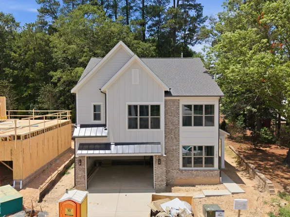 700 Mildred Oaks Ct, Cary, NC 27519
