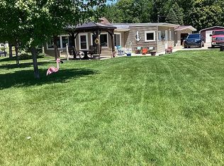 6237 Channel Dr, Lakeview, MI 48850