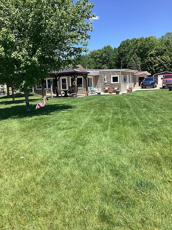 6237 Channel Dr - Property Image