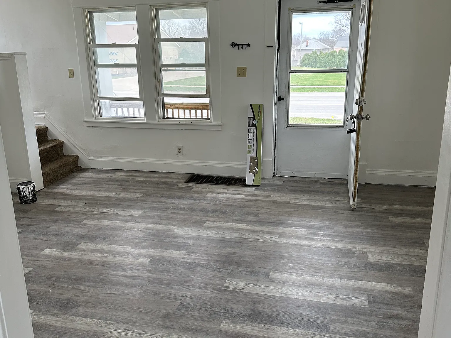 3 bed, 1076 sqft, $1,100 — Photo 3
