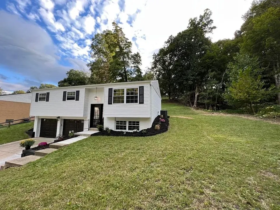 3 bed, 2.5 bath, 1340 sqft, $2,550 — Photo 2