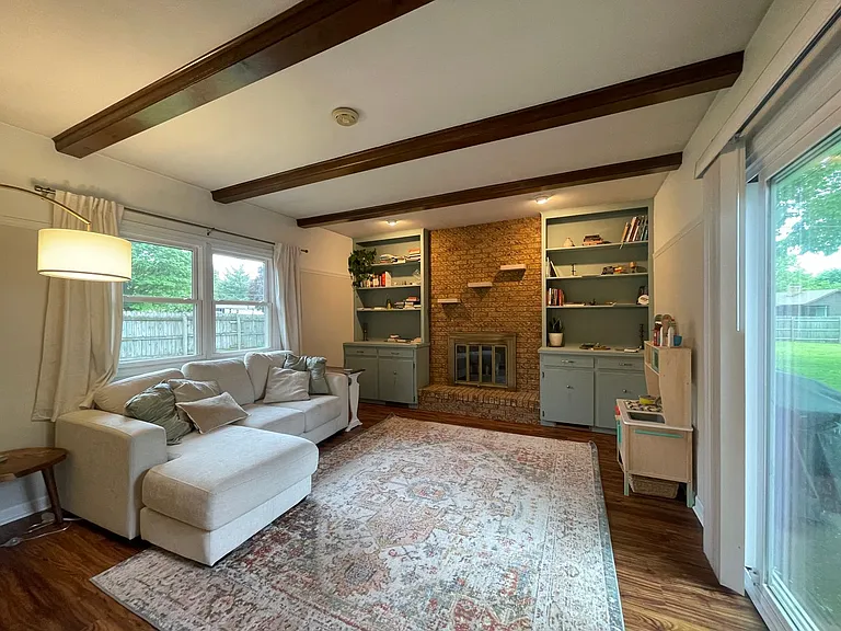 7865 Ridgewood Dr — Photo 9
