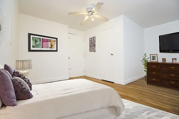 Rented by REAL New York | media 7