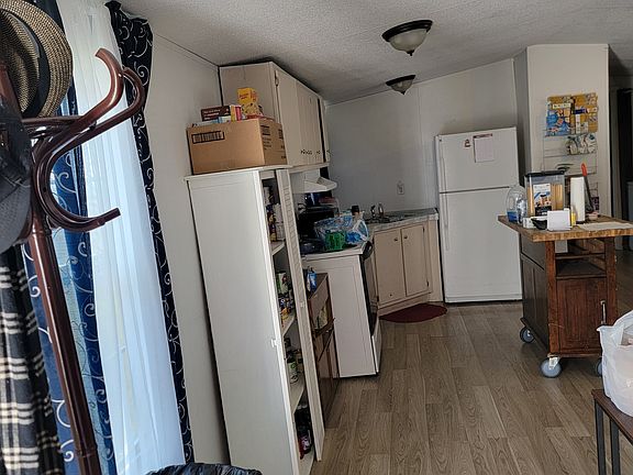 3rd image of 8437 Diamondview Way