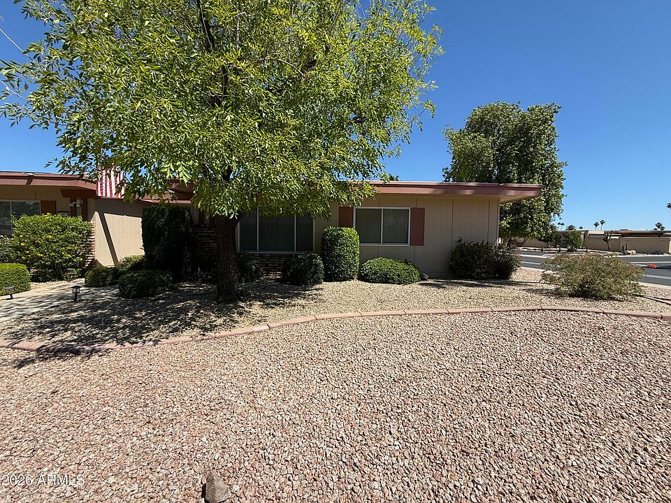 2nd image of 10852 W EMERALD Drive