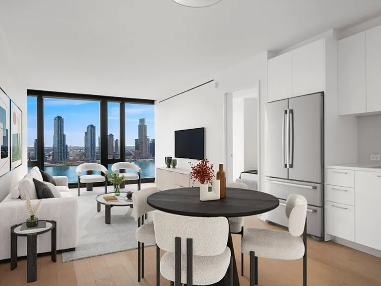 685 1st Ave #21-B — Photo 4