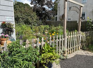 83 Hunting Hill Ave, Middletown, CT 06457