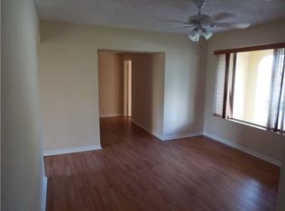 6012 Wiley St, Hollywood, FL 33023