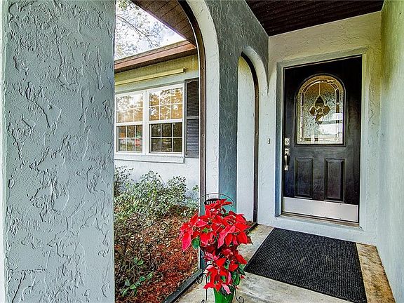 3rd image of 5036 Seville Dr