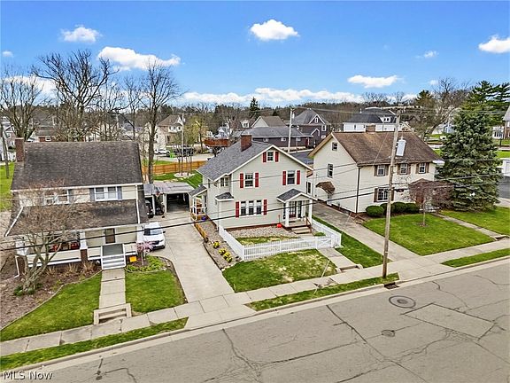 5th image of 208 Bachtel St SE