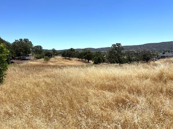 2820 Arrowhead St, Copperopolis, CA 95228