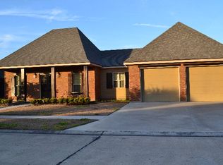 230 Riverwood Dr, Houma, LA 70360