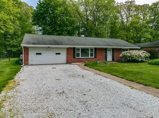 5821 Birchwood Dr, Mentor, OH 44060