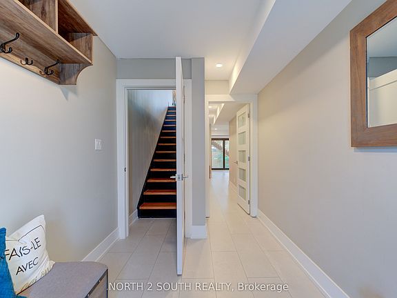 4th image of 3 Spring Ln #B