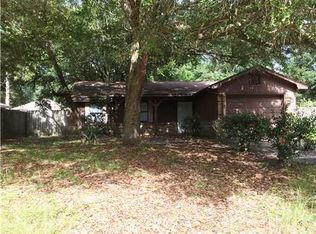 1616 S 10th St, Ocean Springs, MS 39564