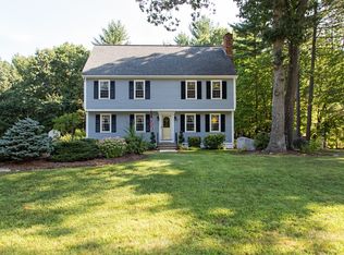 28 Lawson Farm Rd, Londonderry, NH 03053