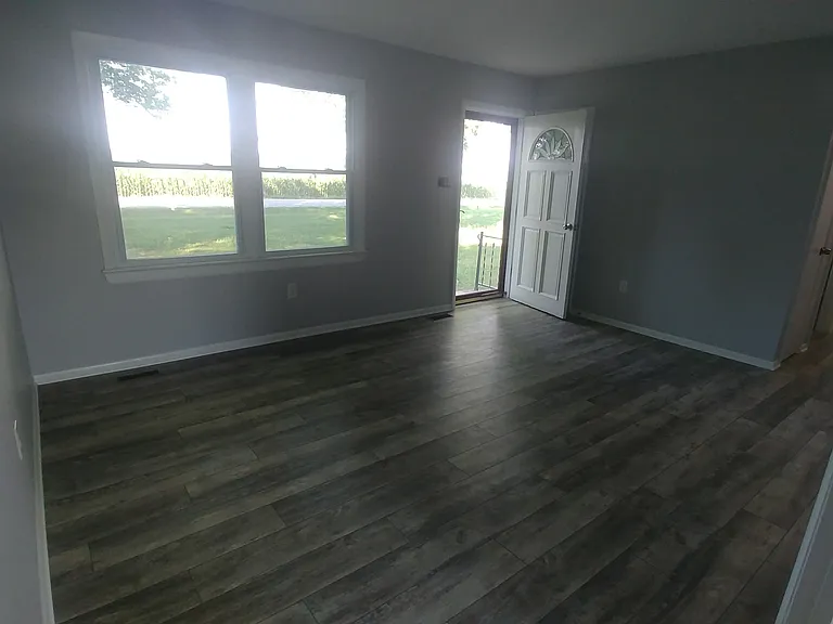 7985 Dabneys Mill Rd — Photo 2